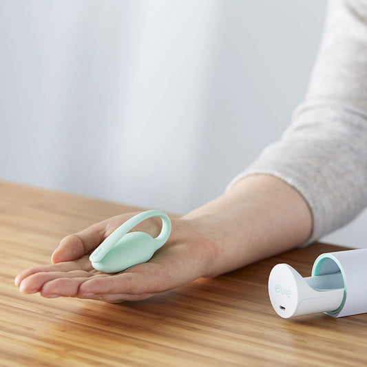 Elvie Kegel Trainer in Hand